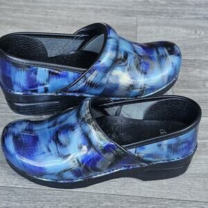 BB3 Dansko Professional Slip On Graphic Patent Clogs Size 39